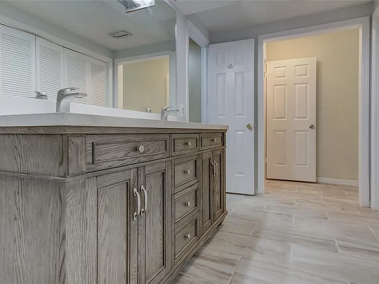 10406 Reclinata Ln — Photo 38