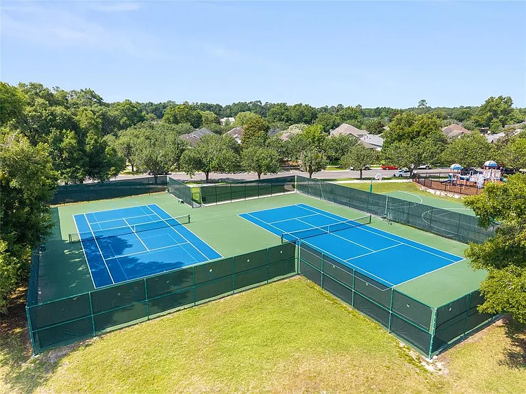 7440 SW 80th Dr — Photo 32