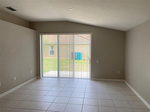4th image of 3385 Flamborough Dr