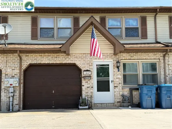 1443 Doris St, Northampton, PA 18067