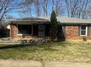 8138 Rochelle Rd, Louisville, KY 40228