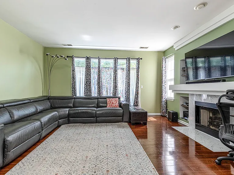 756 Woodewind Dr — Photo 12