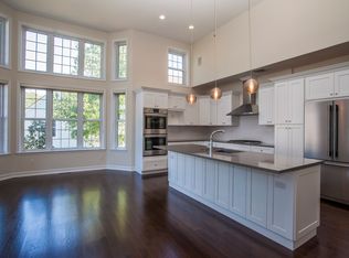 5 High Point Cir, Port Chester, NY 10573