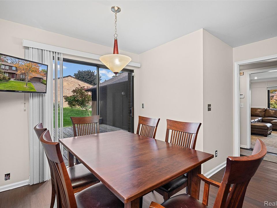 4066 Chablis St, photo 11
