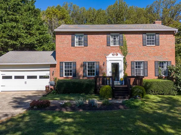 16070 Simon Kenton Rd, Haymarket, VA 20169