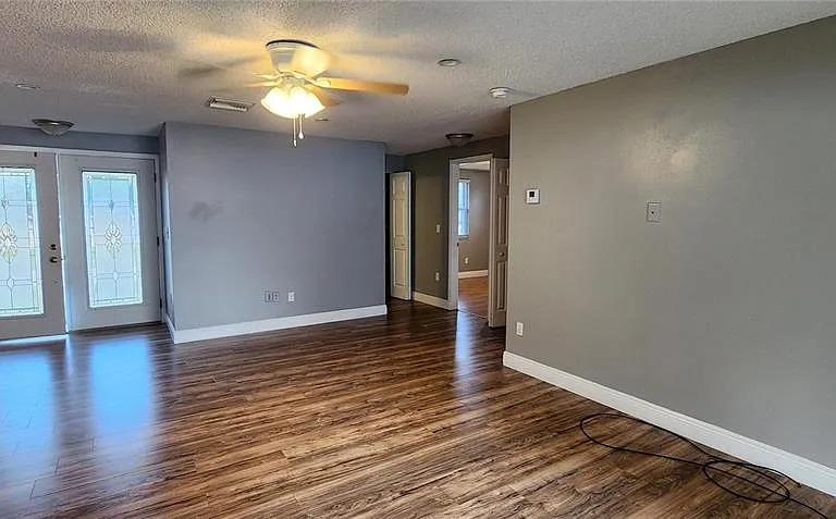 2408 Kimberly Dr — Photo 7