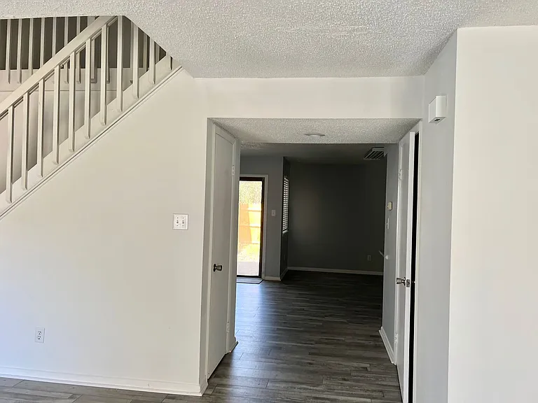2141 Whispering Sands Ln — Photo 5