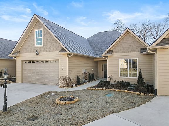 3rd image of 930 Jackson Mill Dr