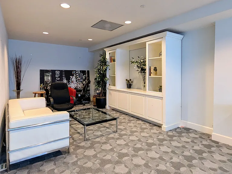 Building recreation room.