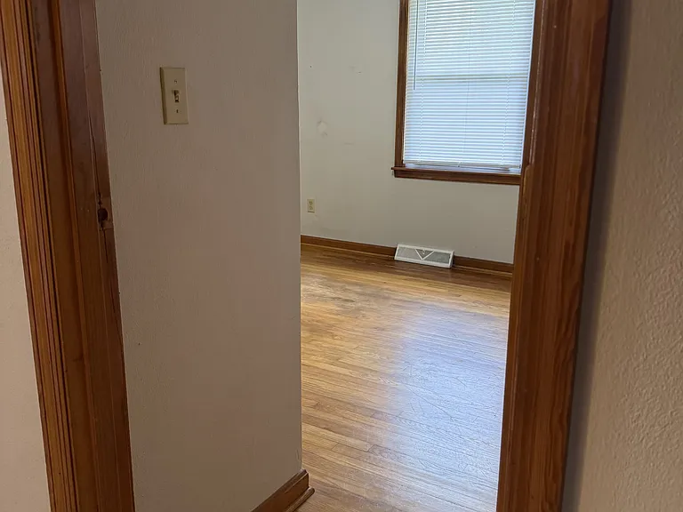 1813 Standish Pl — Photo 18