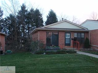 273 Bonnie Brook Dr, Charlotte, MI 48813