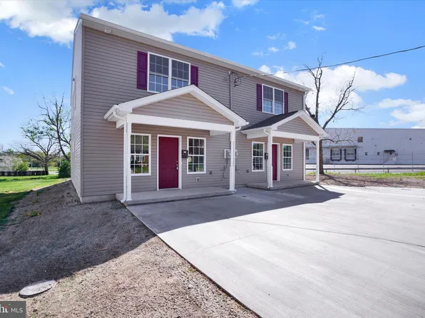 2420 & 2422 Lehman St, Lebanon, PA 17046
