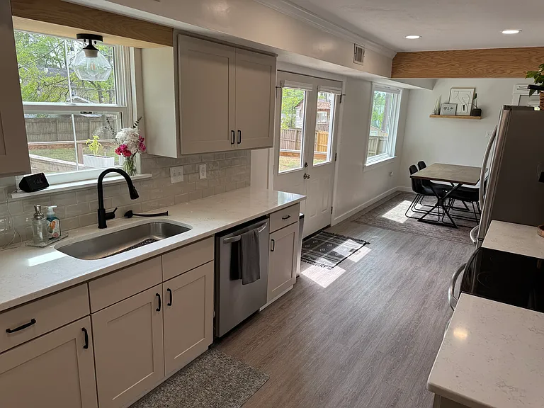 525 Adams Mill Ln — Photo 6