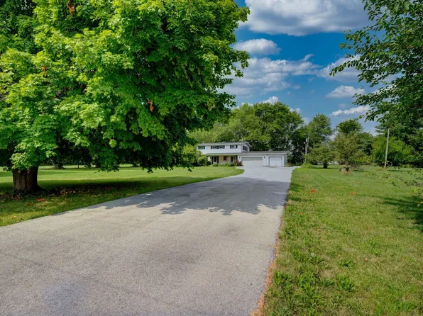 27508 S Klemme Rd, Crete, IL 60417