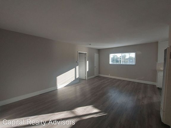 2nd image of 799 E 46th St APT 17
