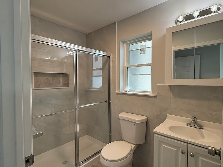 45 Graham Ave #1 — Photo 9