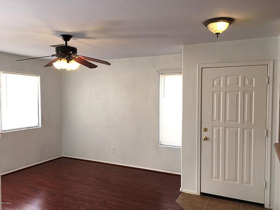 3rd image of 799 E Beargrass Pl