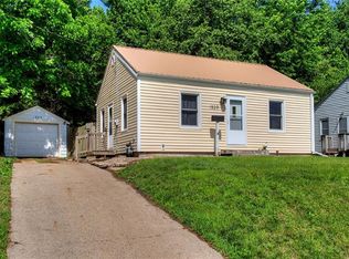 1320 55th St, Des Moines, IA 50311