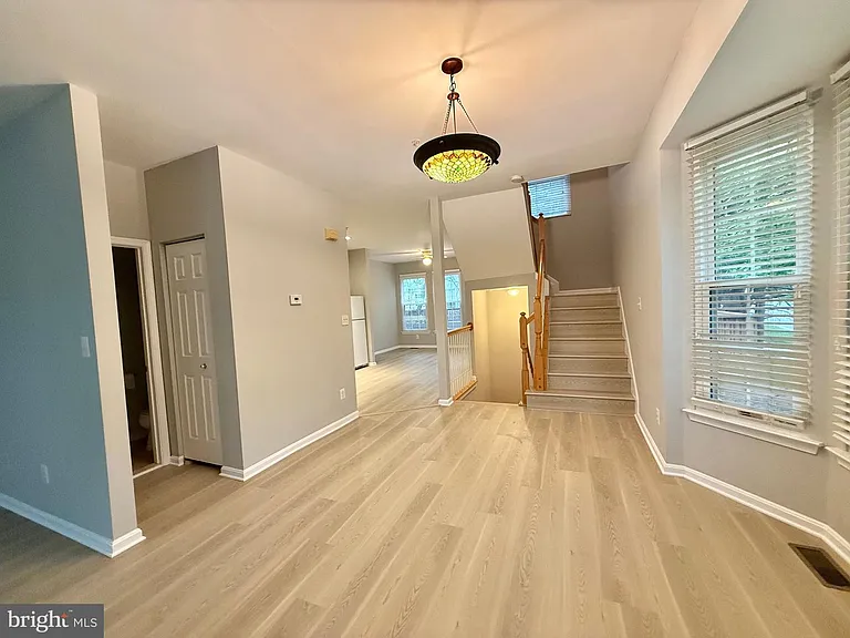 8 Diamond Hill Ct — Photo 3