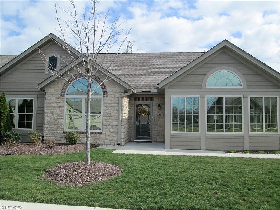 1st image of 321 Quarry Lakes Dr