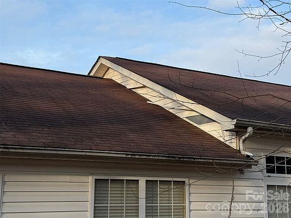 4th image of 10410 Hellebore Rd