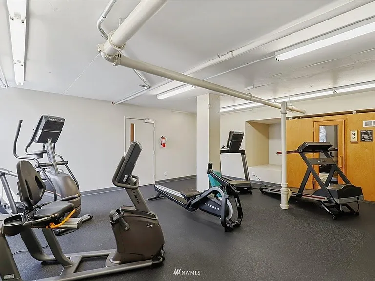 4540 8th Ave NE #1204 — Photo 9