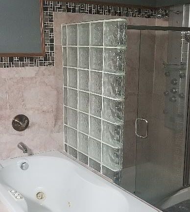 4th image of 1423 N Park Pl
