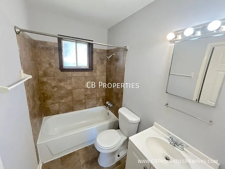 158 Wilson St — Photo 8