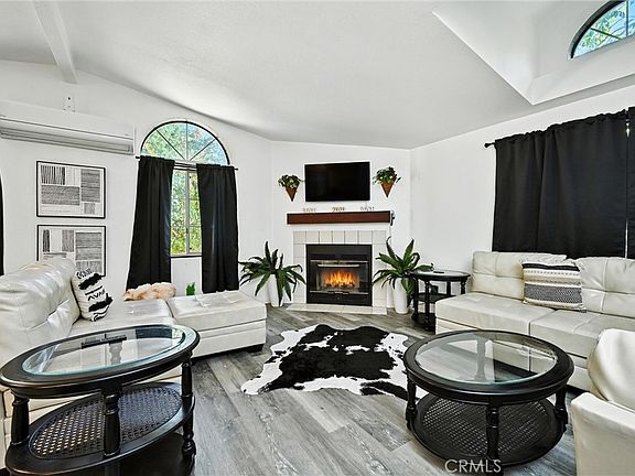 2nd image of 551 Clover Dr