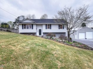 1324 Huffine Rd, Johnson City, TN 37604