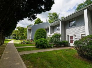 555 Russell Rd #65, Westfield, MA 01085