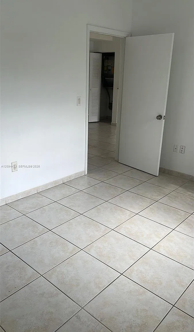 Palm Gardens At Doral Con — Photo 4