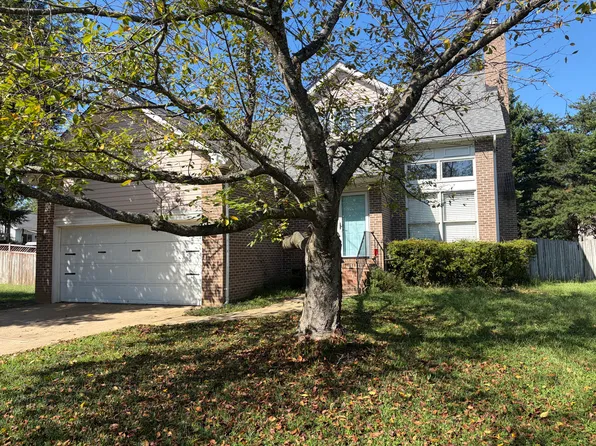 6 Collen Rd, Fredericksburg, VA 22406