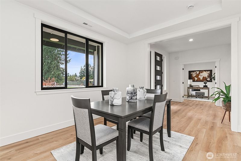 4th image of 15809 239th Street E