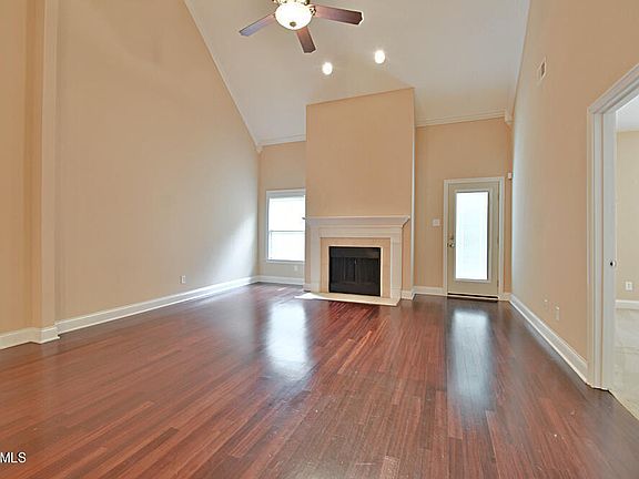 4th image of 6954 Pemmbrooke Shire Ln
