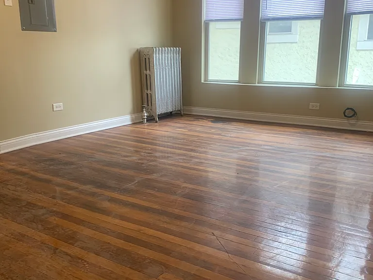 152 N Menard Ave #2 — Photo 7