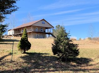 28 Hope Dr, Olive Hill, KY 41164