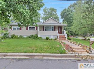 90 Jackson St, Piscataway, NJ 08854