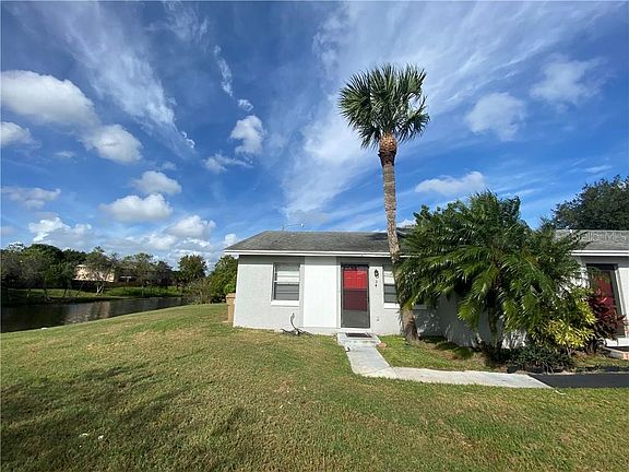 3rd image of 34 Lake Villa Way