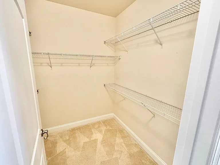 2304 Margraf Cir — Photo 18