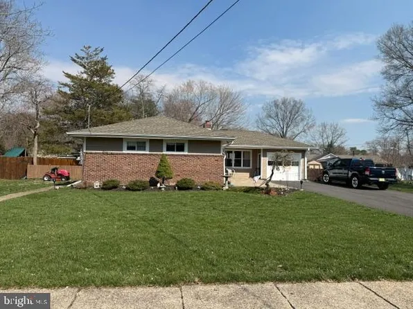 47 Holly Blvd, Southampton, NJ 08088