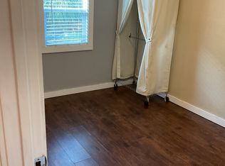 310 12th Ave APT 1A, Seaside, OR 97138