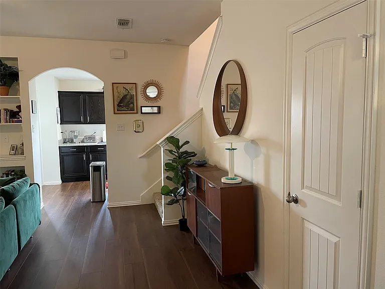 233 Irick Ct — Photo 8