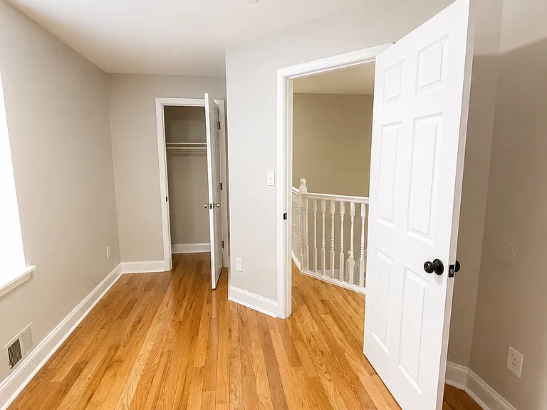 2501 E Fayette St — Photo 10