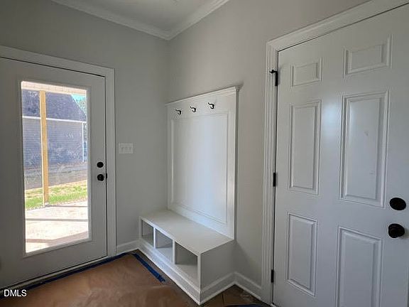 5th image of 110 Bernie Dr