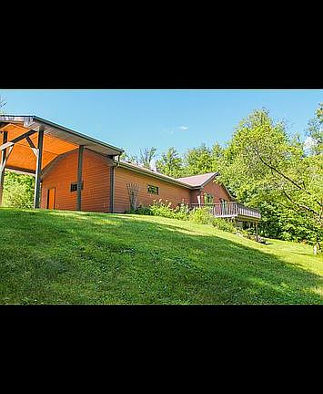 3rd image of 36279 Cavanaugh Rd