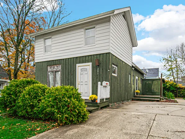 201 H St, La Porte, IN 46350