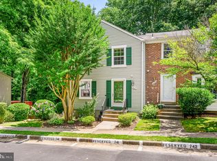 10131 Walnut Wood Ct, Burke, VA 22015