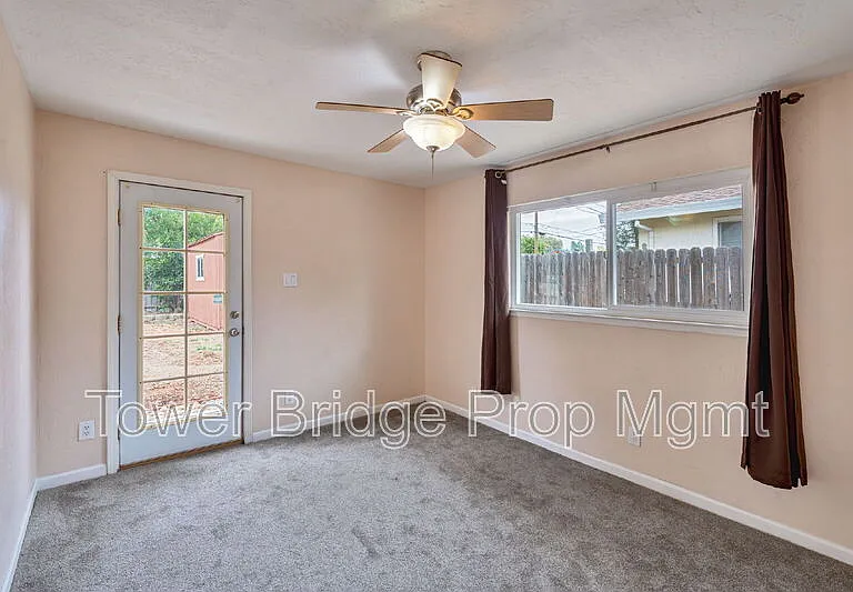 1317 School St — Photo 14