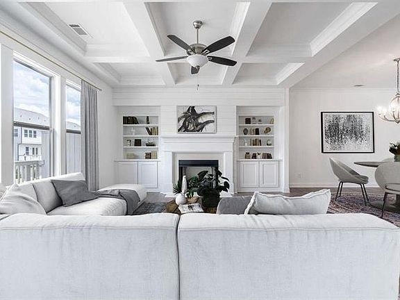 3rd image of 2435 Skyland Way #73
